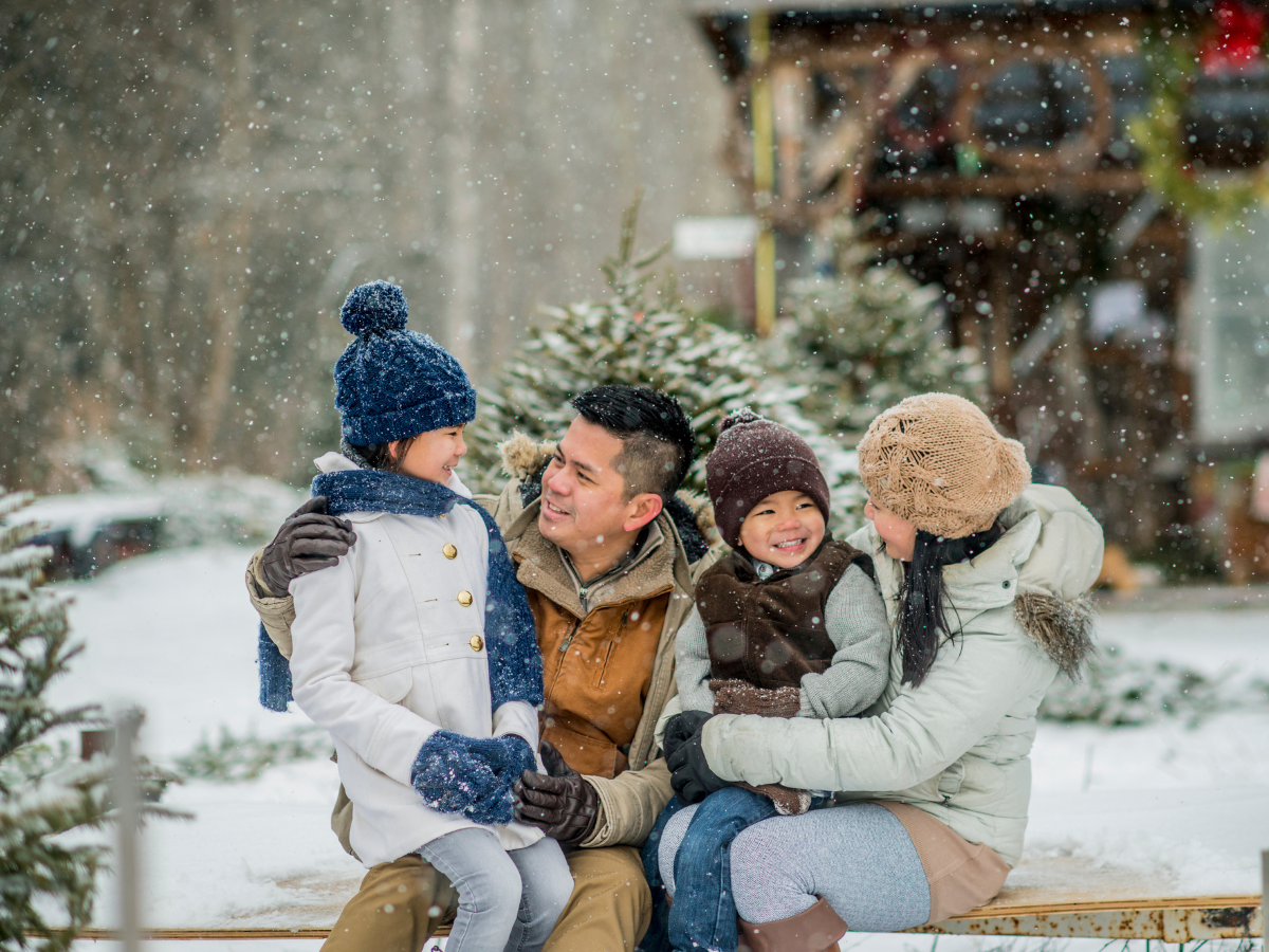 You are currently viewing How to Custom Frame Your Family Photos