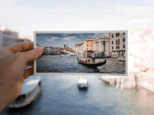 Read more about the article Frame Your Vacation Photos in 5 Easy Steps